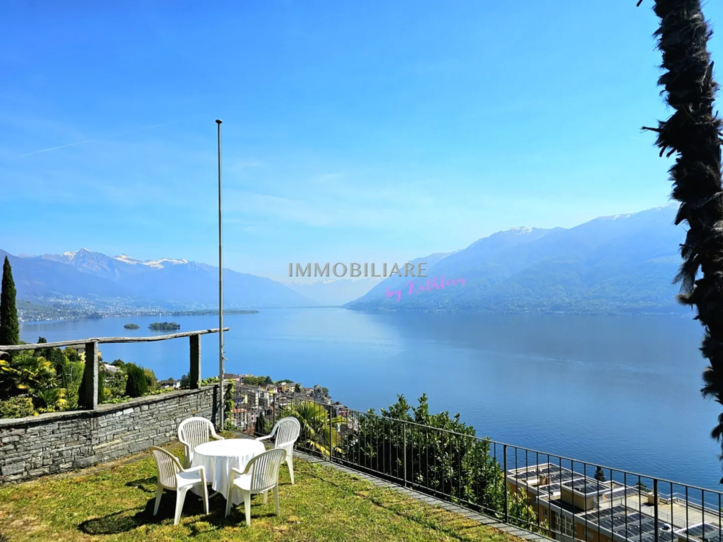 Charming Vacation Home with Lake View - Photo 16 of 23