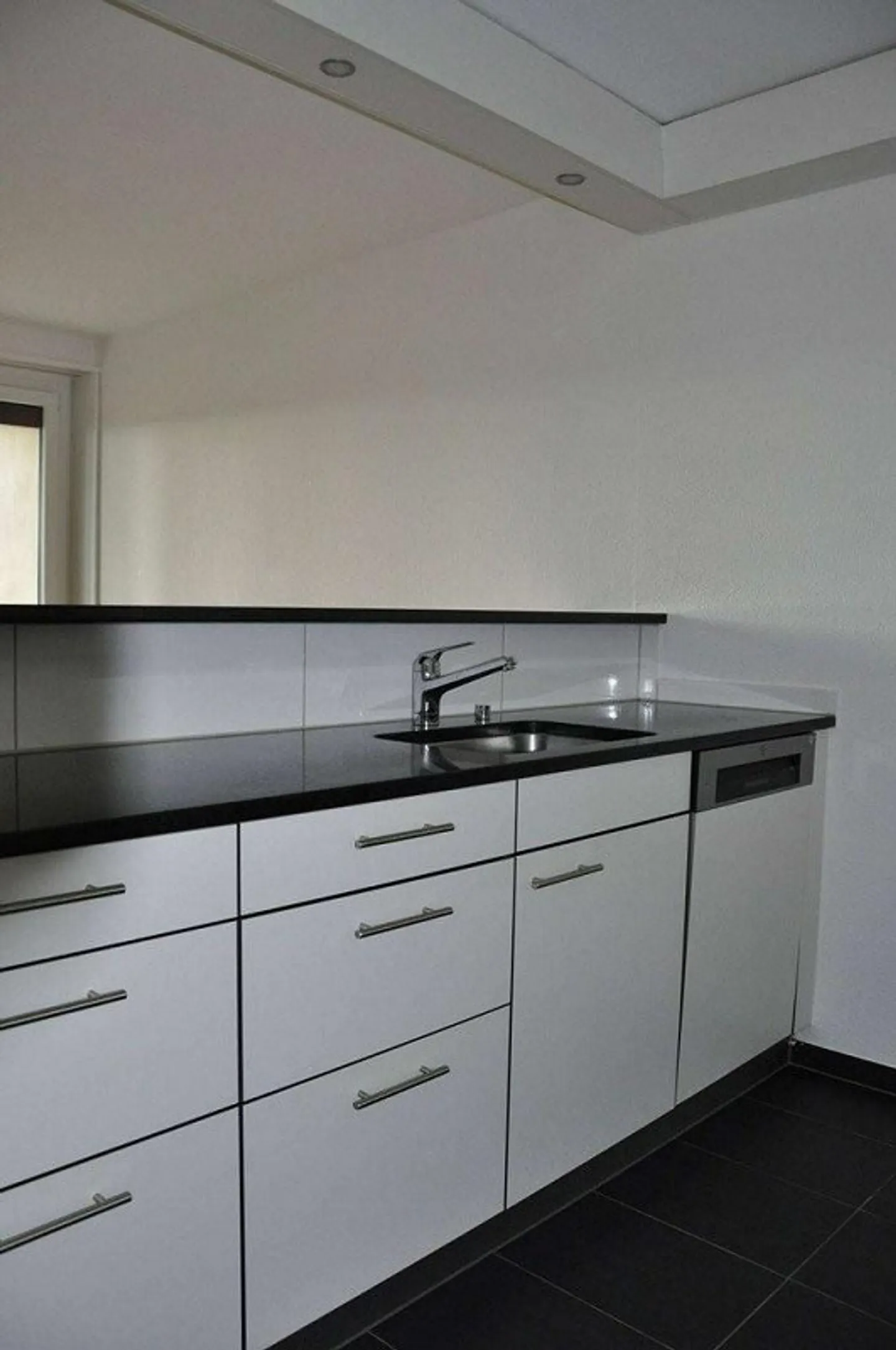 Appartamento 3 locali accogliente e soleggiato - Foto 4 di 9