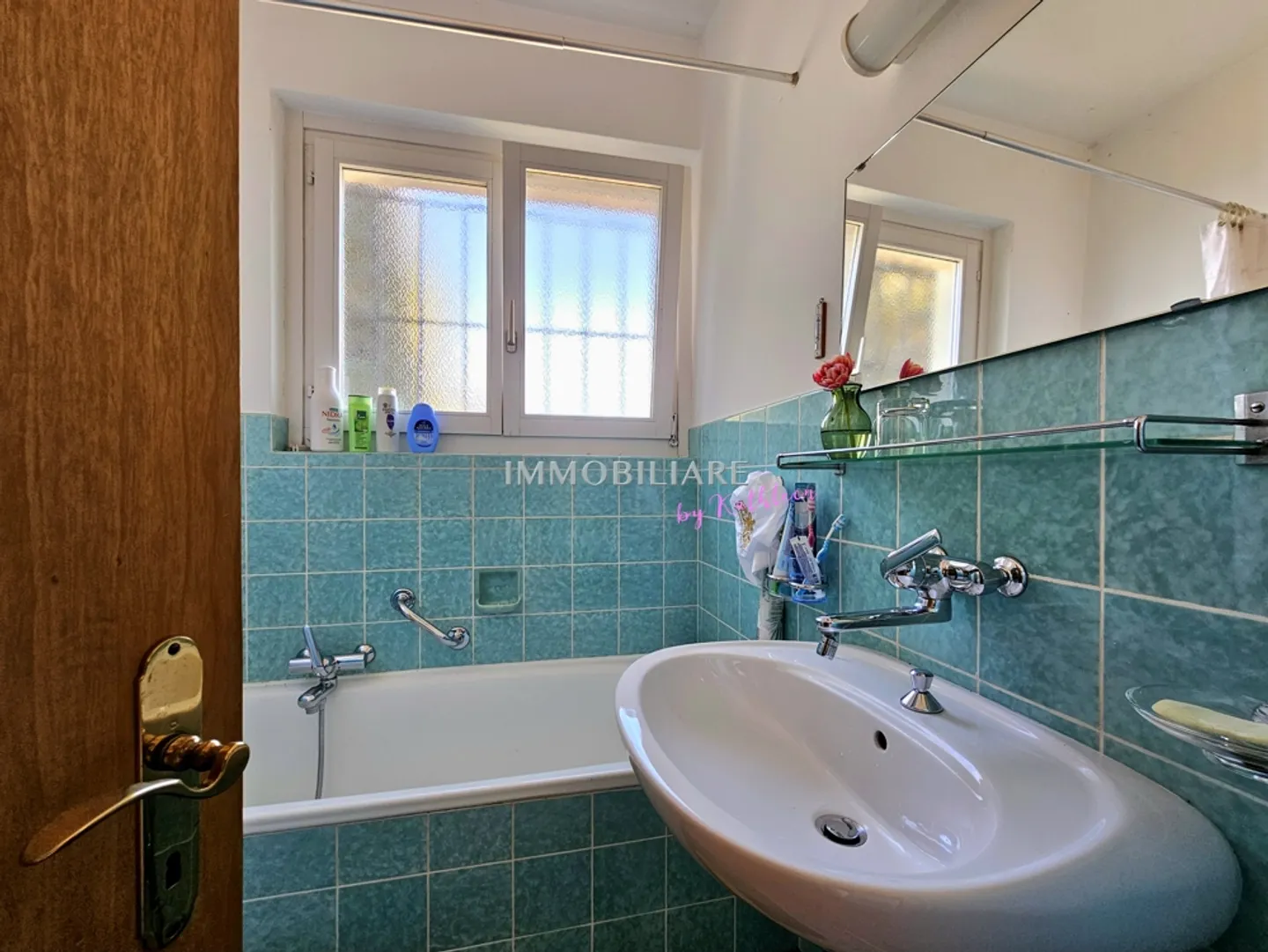 Charming Vacation Home with Lake View - Photo 21 of 23