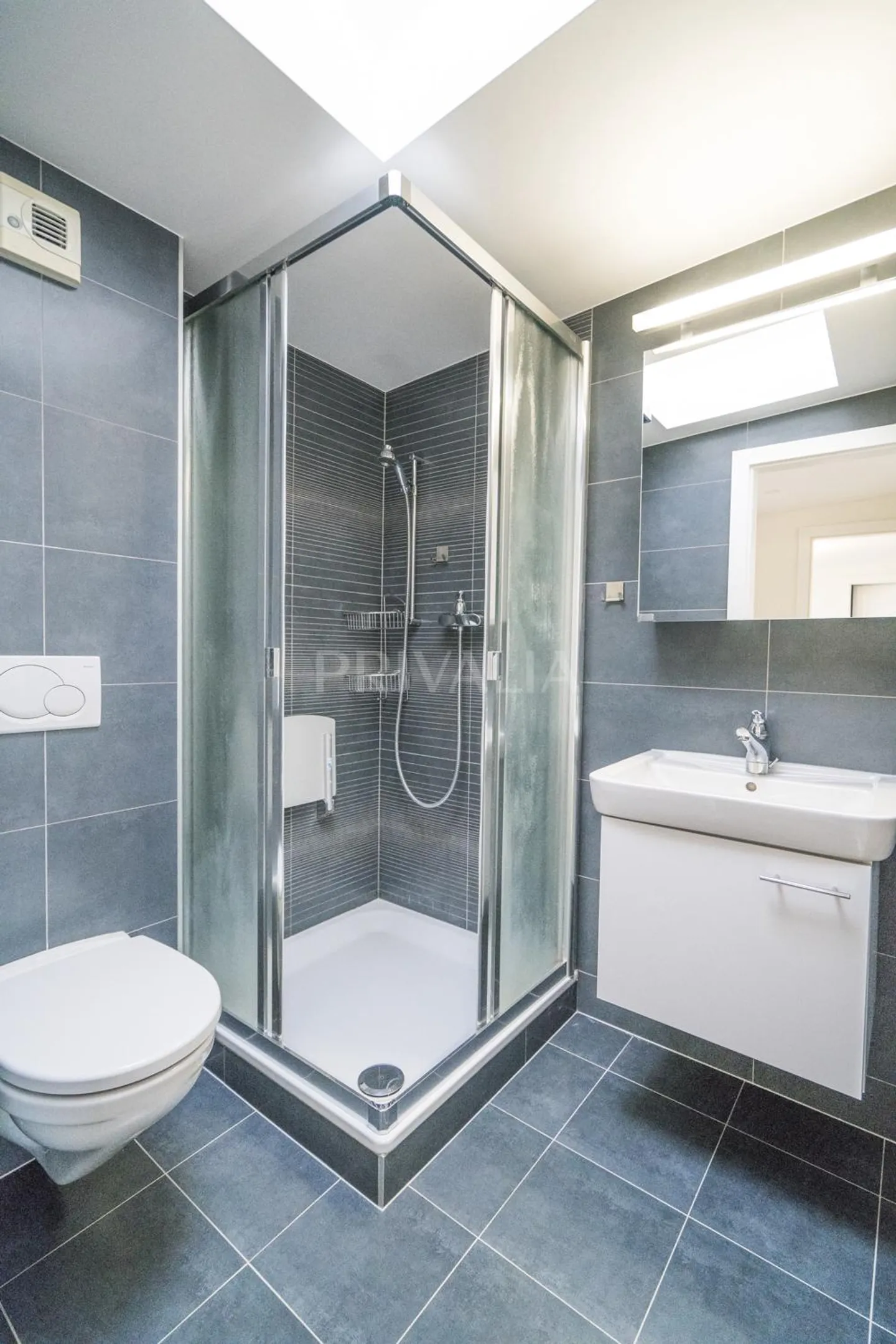 Casa semi-indipendente contemporanea - Foto 8 di 10