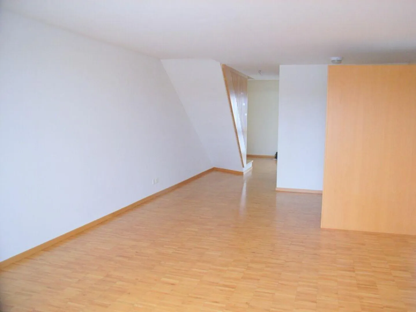 Appartement 2,5 pièces dans un super emplacement - Photo 6 sur 8