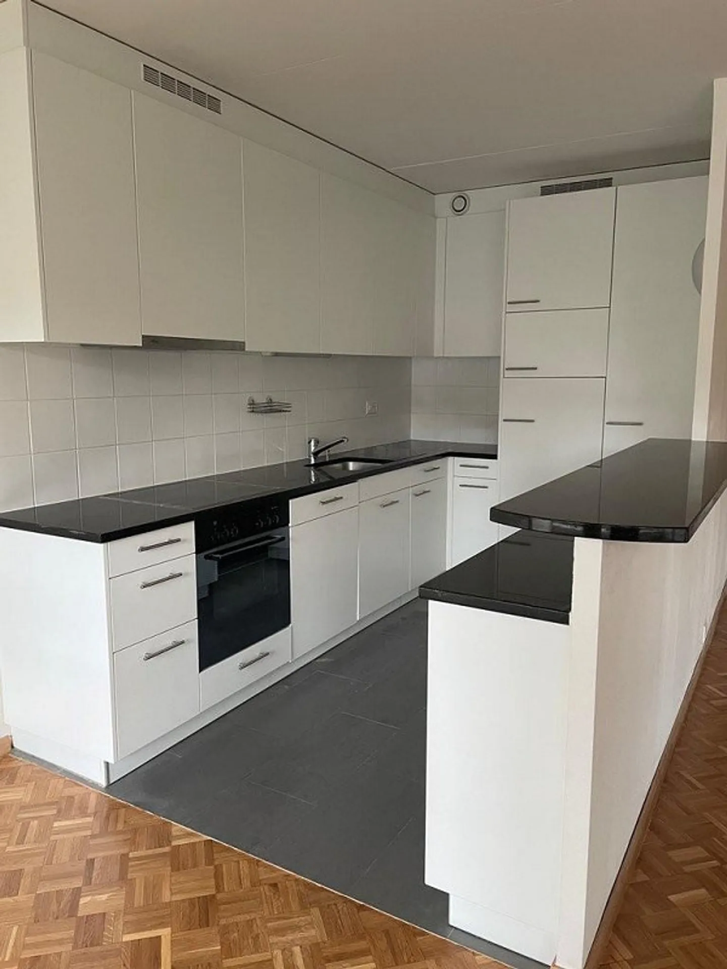 Appartement lumineux à Chêne-Bougeries - Photo 3 sur 12