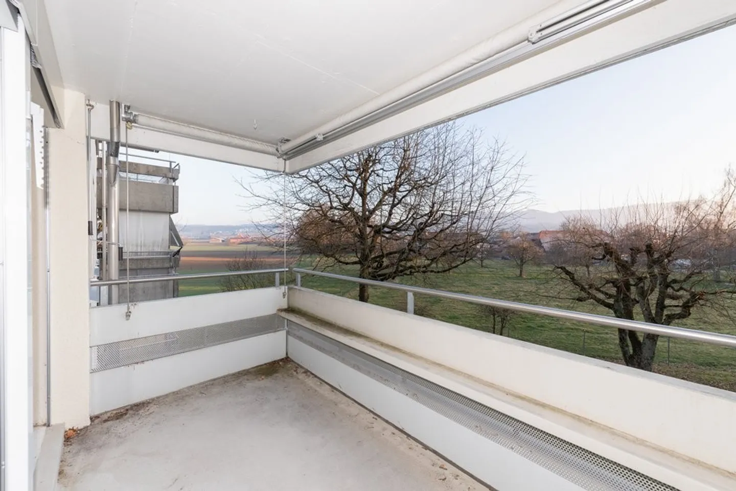 3.5 room apartment on the raised ground floor - Photo 7 of 8