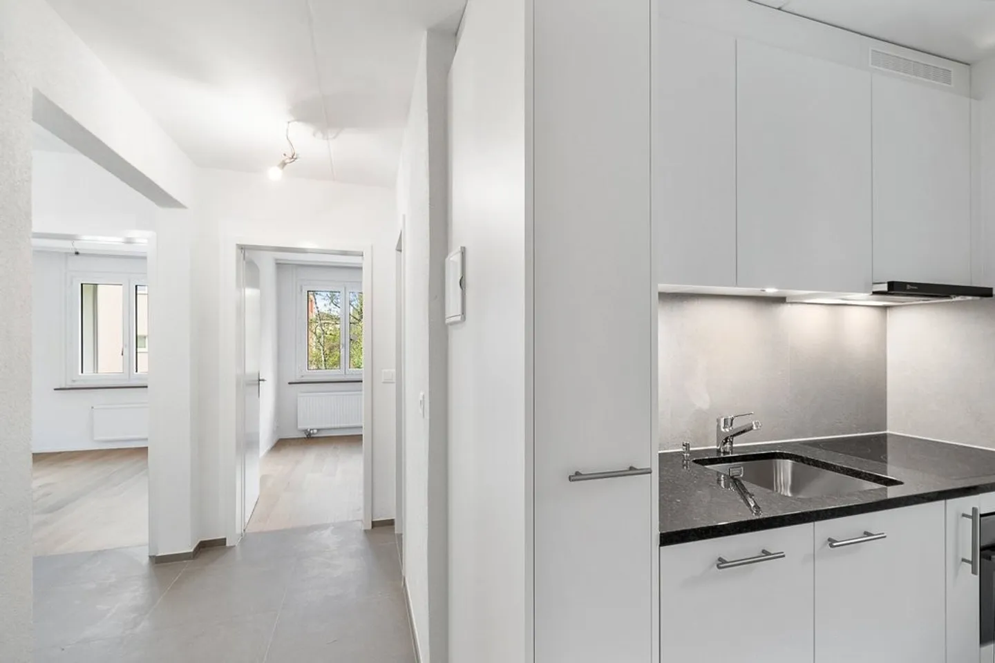 2-room apartment for rent - Photo 3 of 6