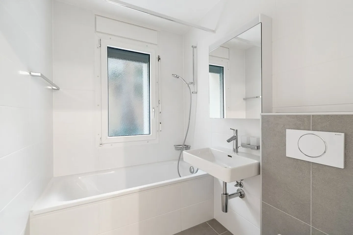2-room apartment for rent - Photo 6 of 6