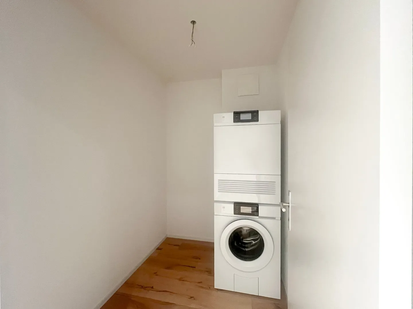 Moderne Loftwohnung in Aesch ZH - Foto 10 von 19