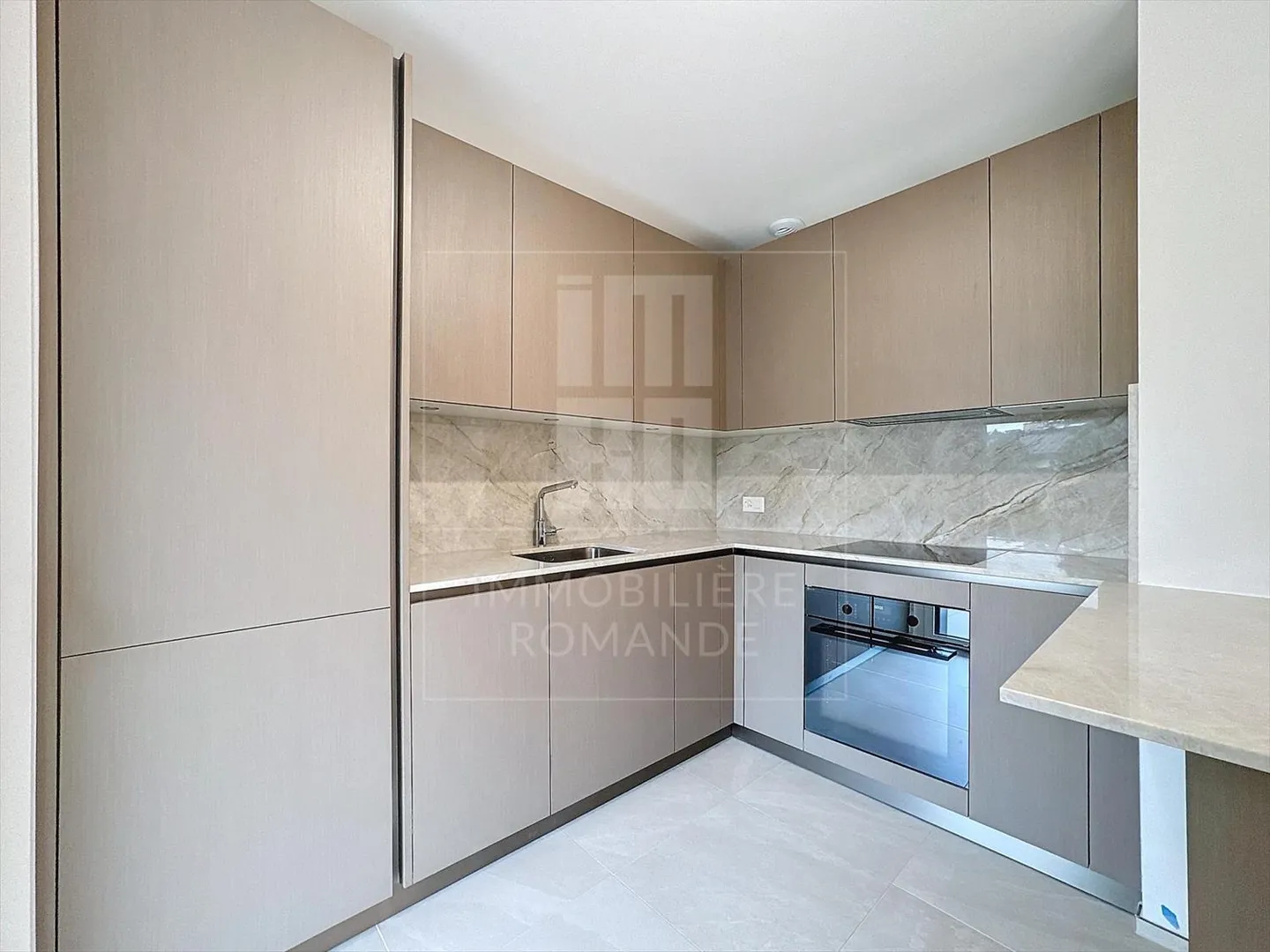 Wunderschöne 3-Zimmer-Wohnung mit geräumiger Terrasse - Foto 1 von 9