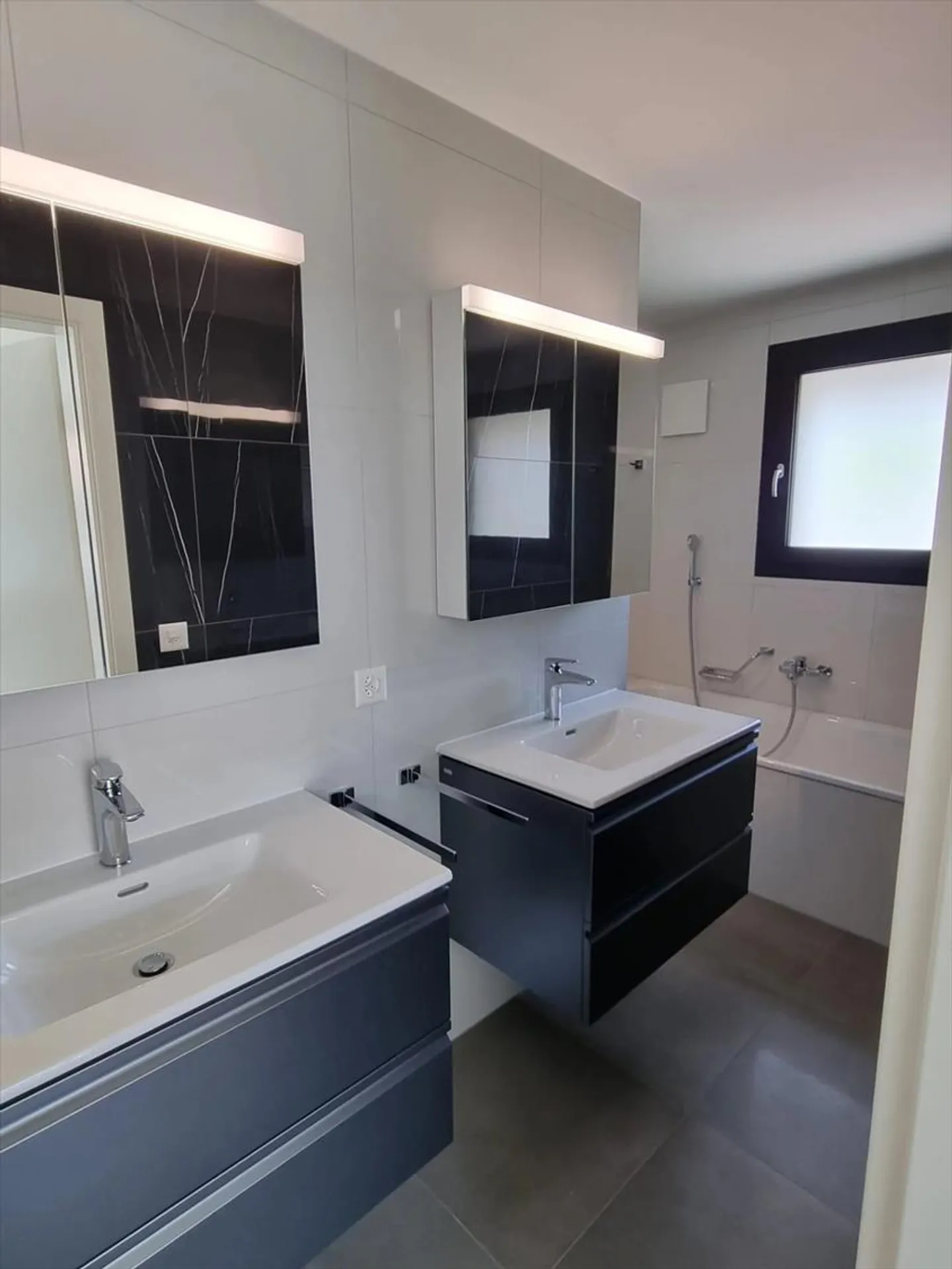 Recent construction, 5.5-room house on 3 levels - Photo 9 of 11