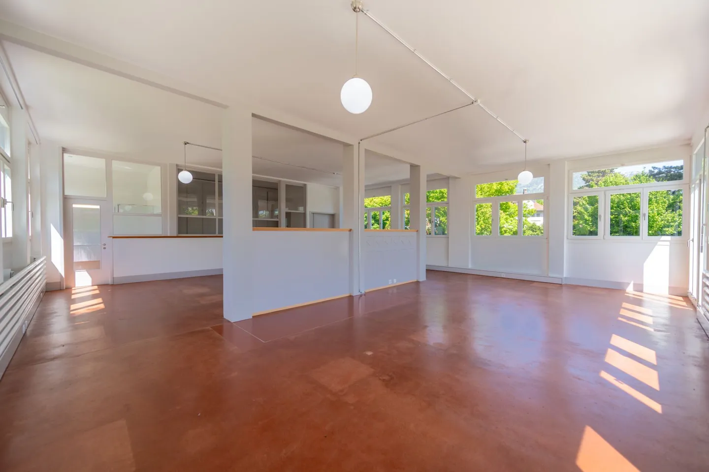 Unique, newly renovated loft apartment - Photo 3 of 9