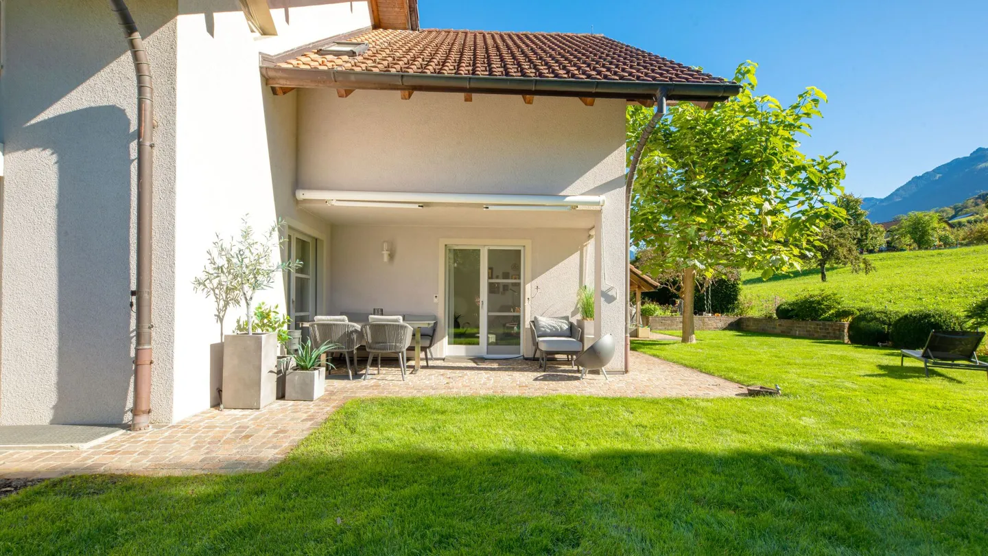 Luxuriöses Einfamilienhaus - Foto 11 von 12