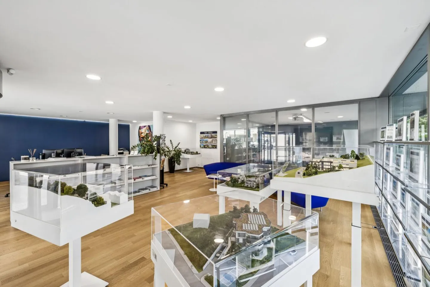 Gewerbefläche in Montreux - Foto 1 von 13