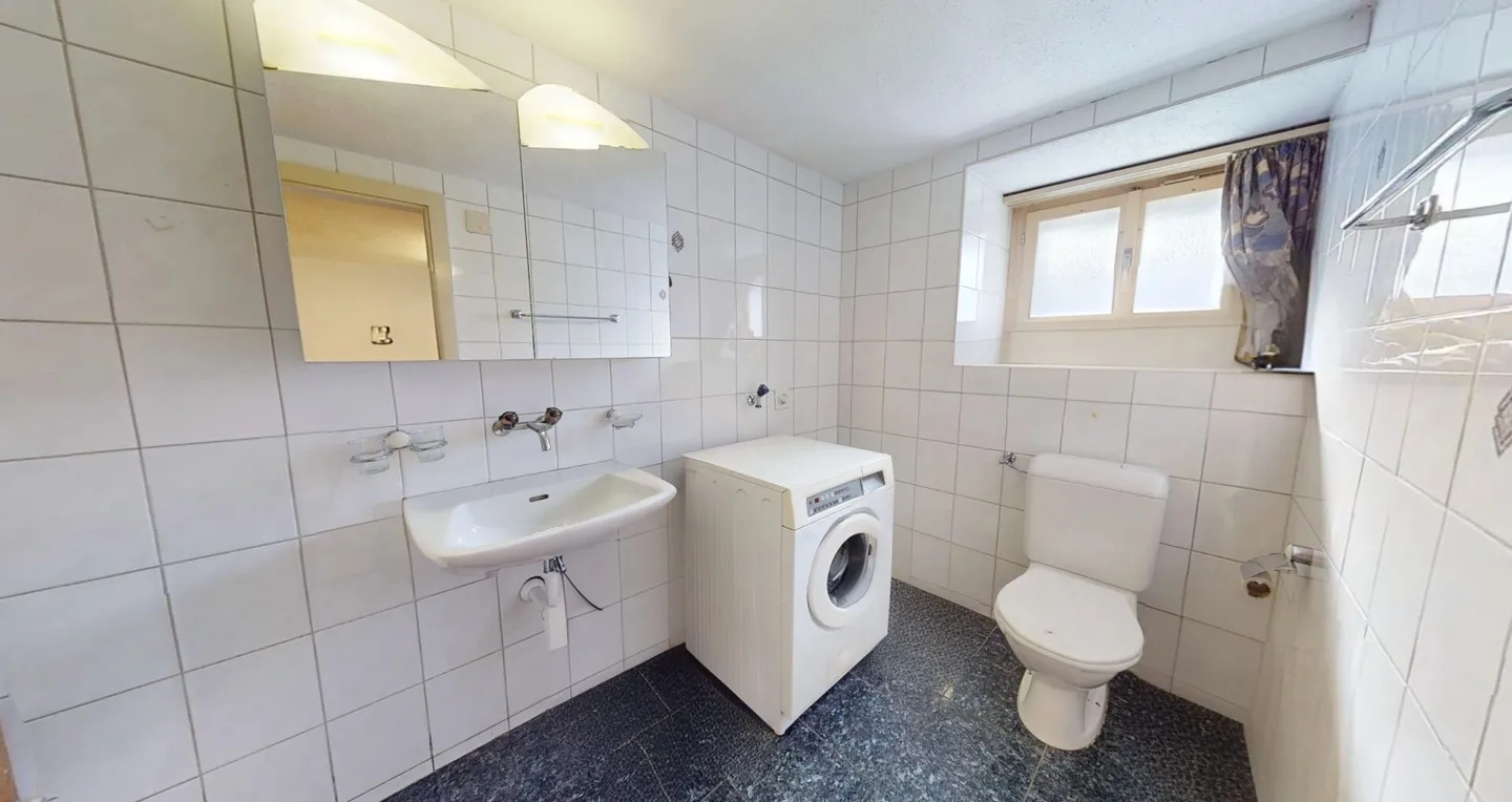 Assicurati ora questa affascinante casa plurifamiliare! - in una zona centrale del villaggio attraente - Foto 5 di 17