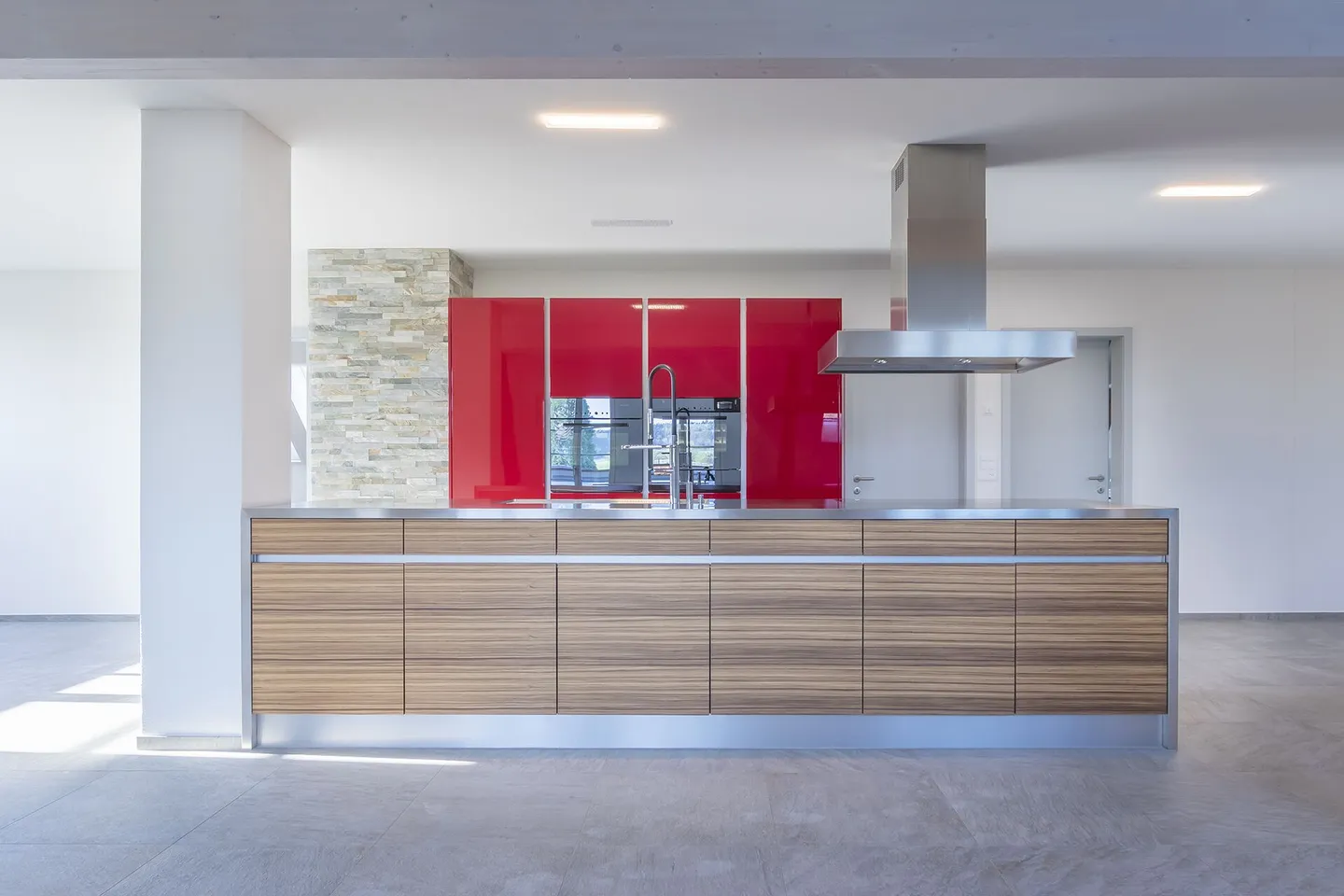 Spacious 4.5-room apartment (including carport & parking space) - Photo 4 of 14