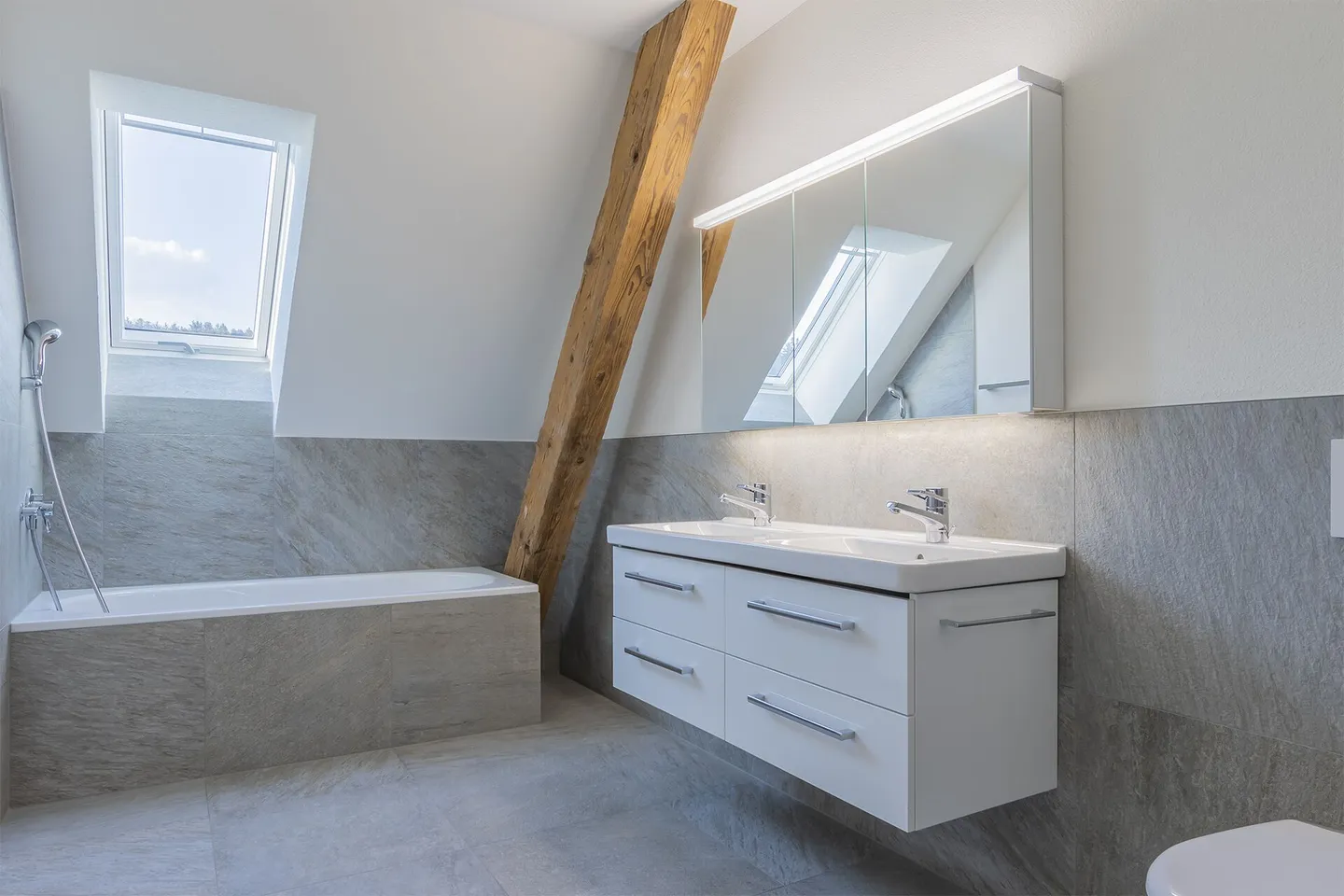 Spacious 4.5-room apartment (including carport & parking space) - Photo 10 of 14