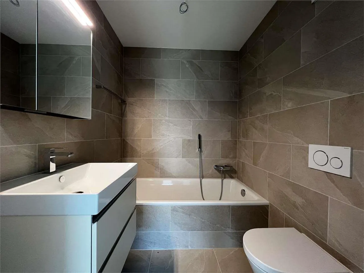 Réf. 2715 Agno à louer 3.5 pièces dans une nouvelle construction - Photo 6 sur 6