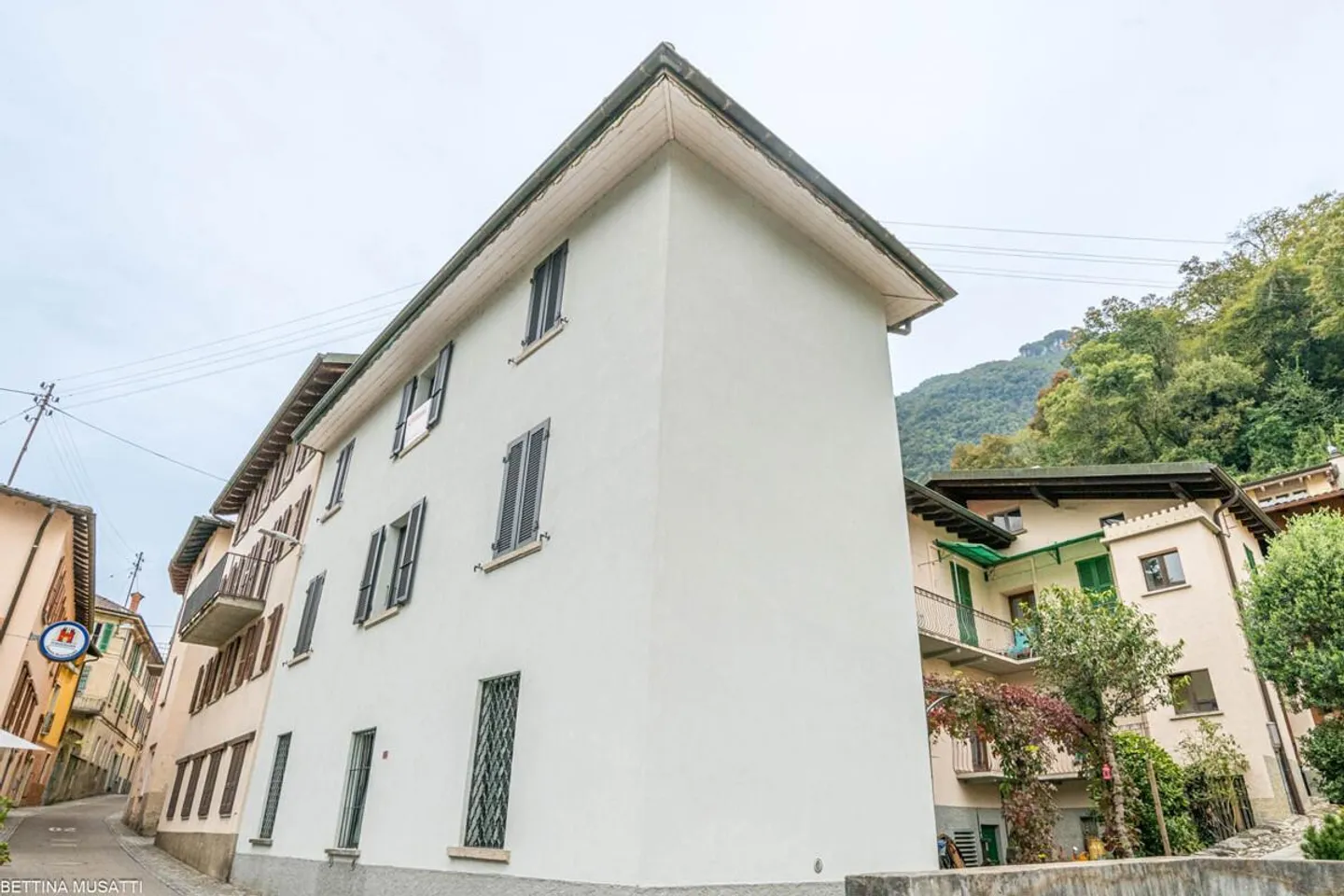 MELANO - 3.5 ROOMS RENOVATED WITH MODERN COMFORT - Photo 13 of 15