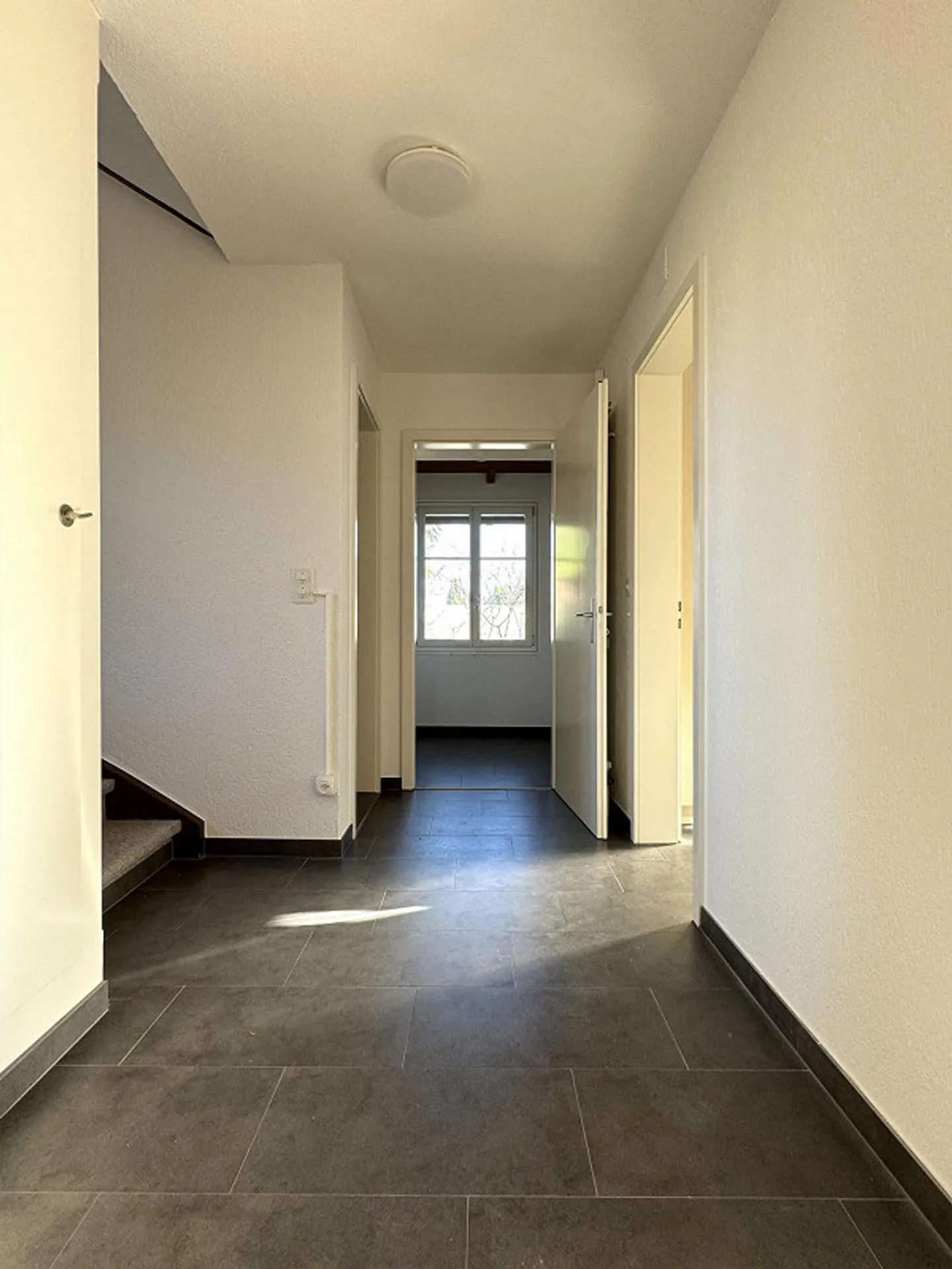 Affascinante casa unifamiliare a Winterthur - Foto 3 di 13