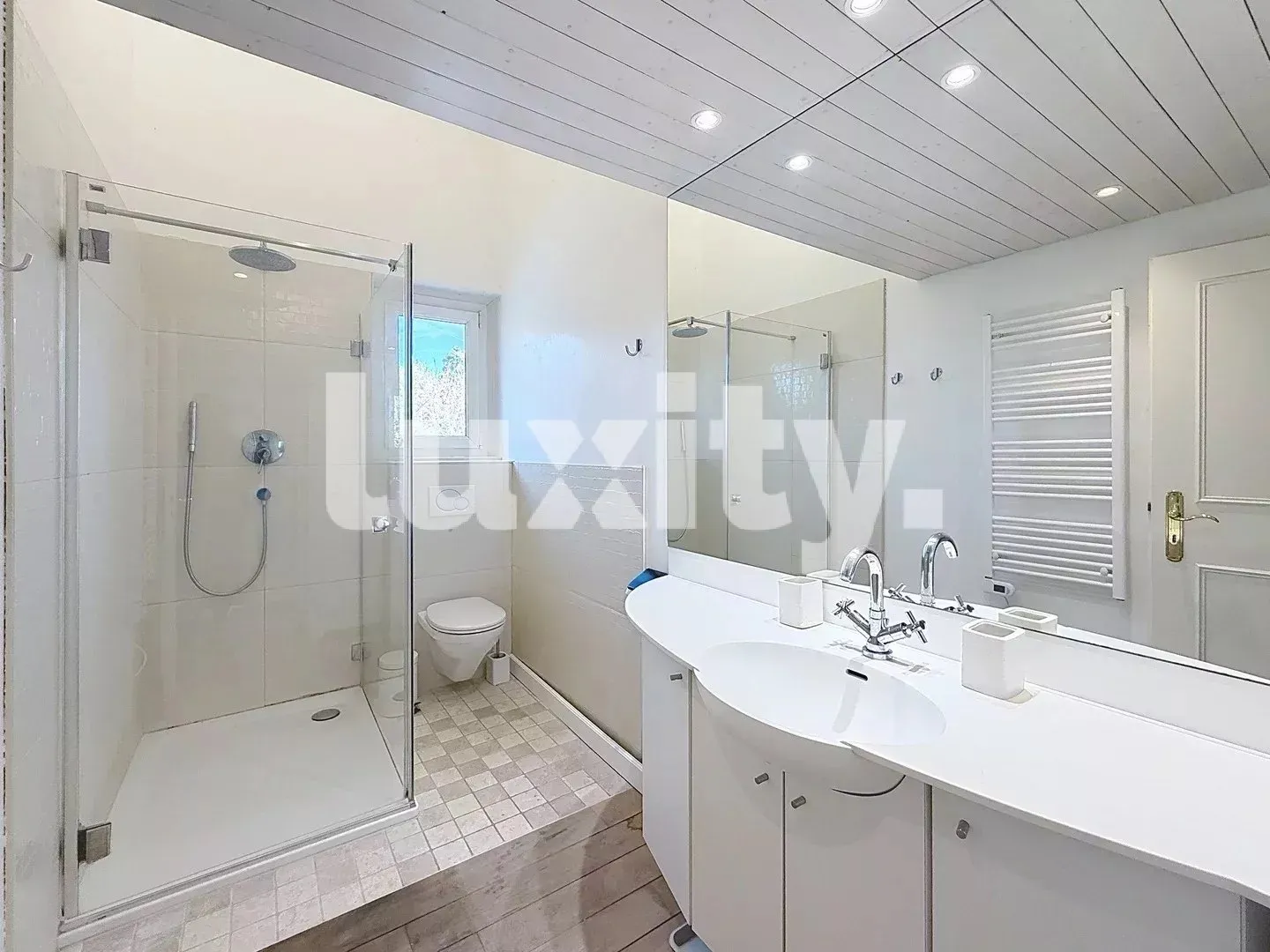 Extraordinary furnished property ? Panoramic view of Lake Geneva ? Genolier short-term rental - Photo 7 of 8