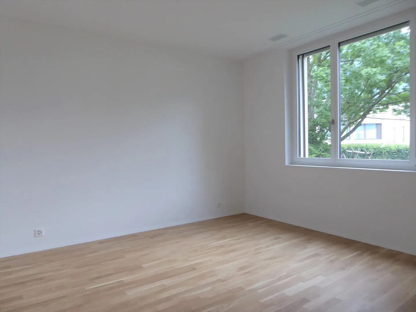 Modern 2.5-room apartment in a quiet environment - Photo 5 of 9