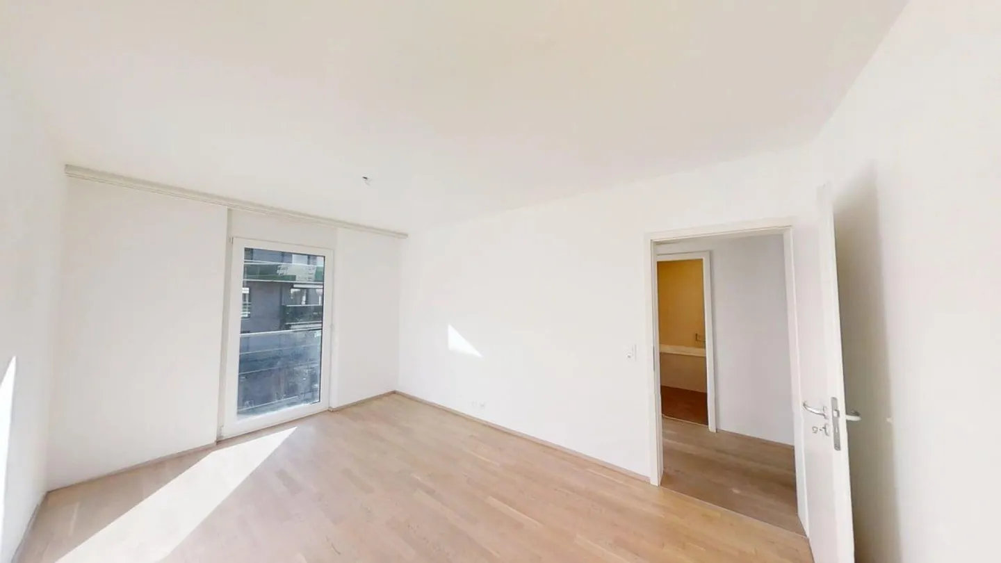 Superbo appartamento di 5 stanze con grande balcone di 40m2 - Foto 10 di 12