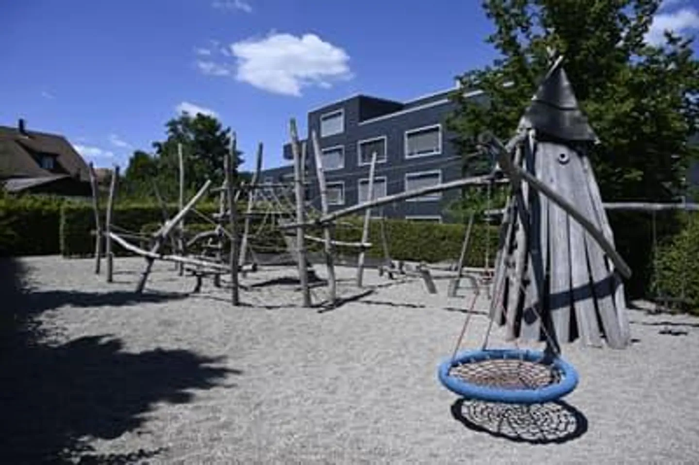 Dans le village central - vivre, la vie, rencontrer - Photo 8 sur 8