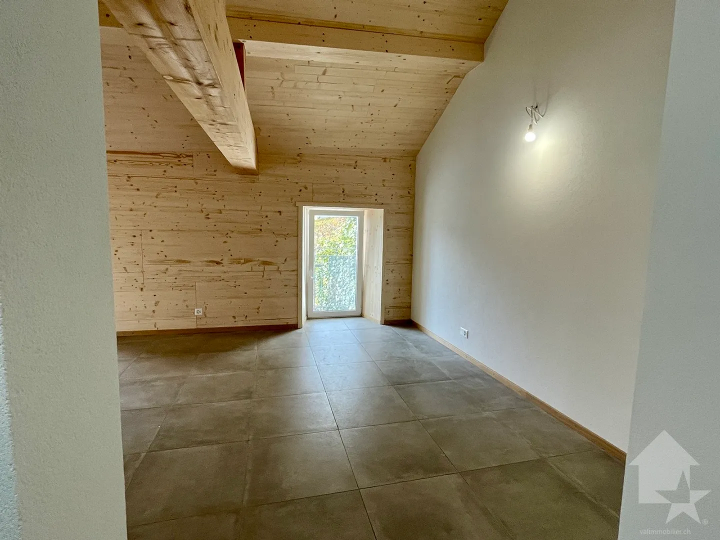 Maison villageoise rénovée comprenant 2 appartements (2,5 et 3,5 pces) - Photo 5 sur 16