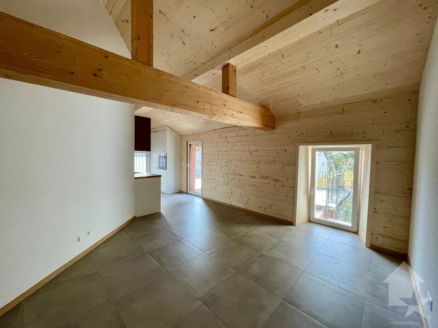 Maison villageoise rénovée comprenant 2 appartements (2,5 et 3,5 pces) - Photo 4 sur 16