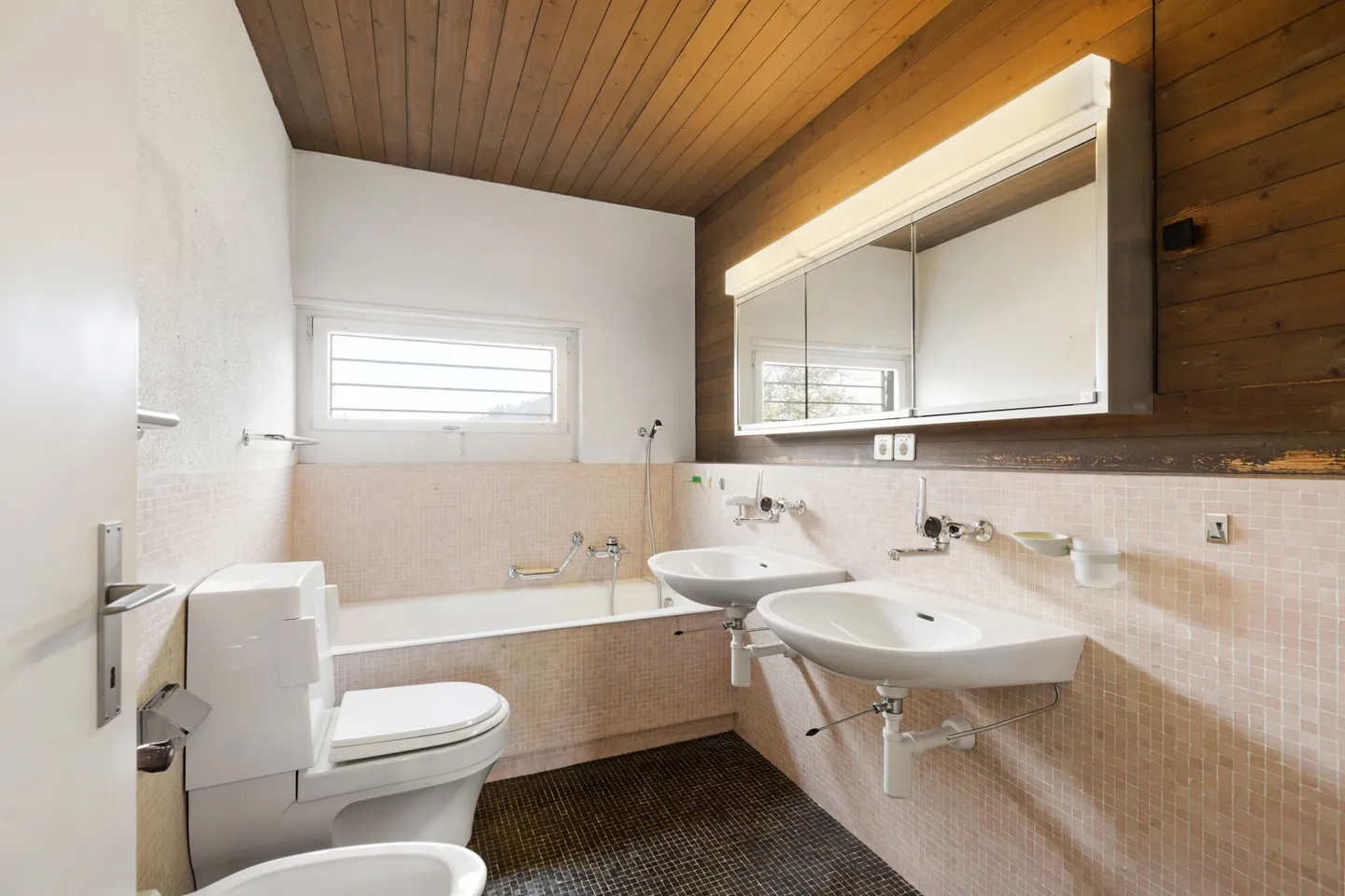 Green Oasis with Privacy & Great View - Photo 8 of 13
