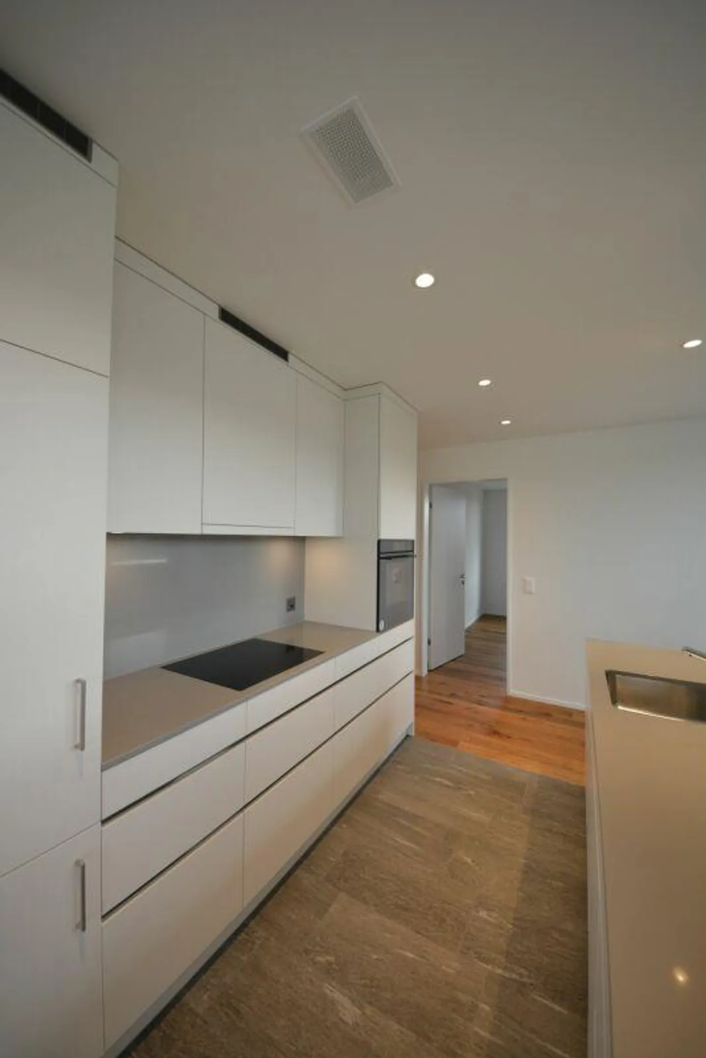 Moderne 4.5-Zimmer Wohnung - Foto 6 von 15