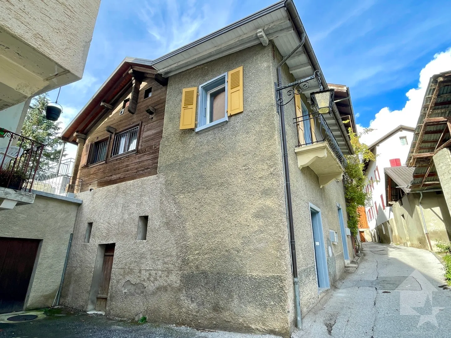 Maison villageoise rénovée comprenant 2 appartements (2,5 et 3,5 pces) - Photo 14 sur 16