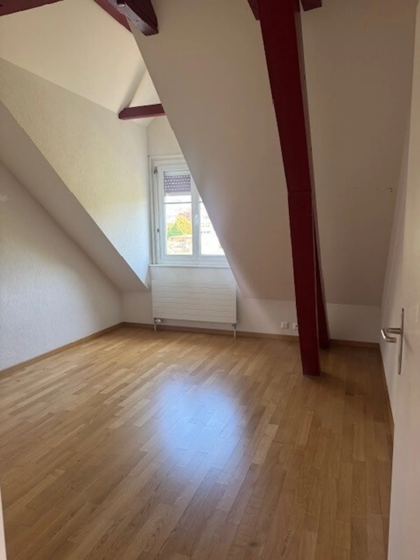 Charming 3.5 Room Apartment - Photo 8 of 9