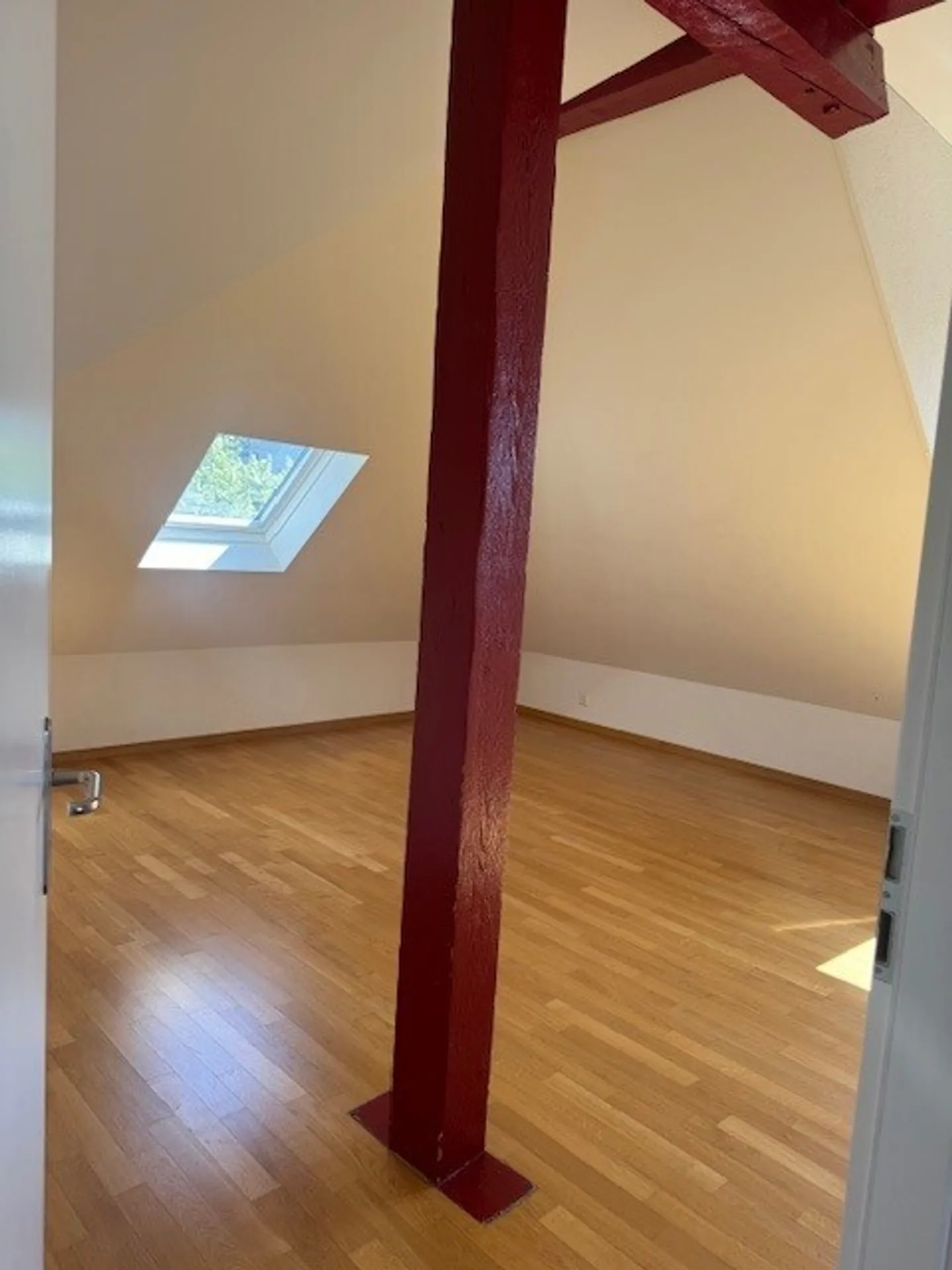 Charming 3.5 Room Apartment - Photo 6 of 9
