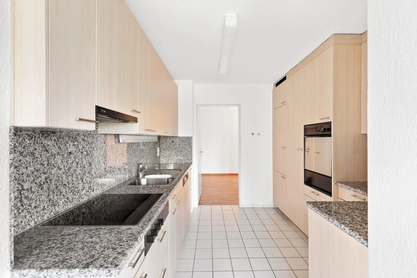 RENT WITHOUT DEPOSIT - Welcome to the family-friendly Schachenfeld - Photo 2 of 8