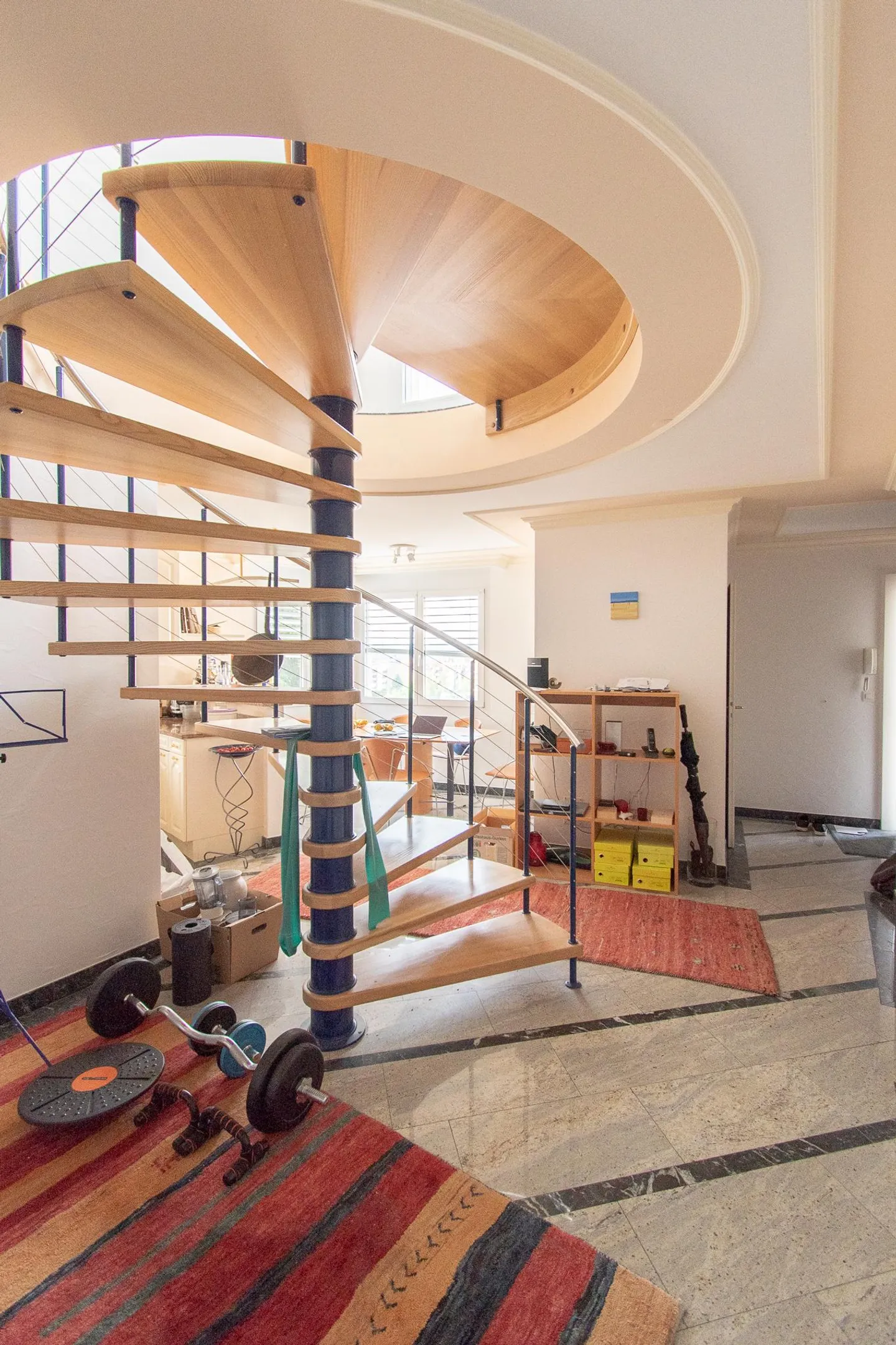 Besondere 4.5 Zimmer-Attika mit grosser Terrasse - Foto 2 von 12