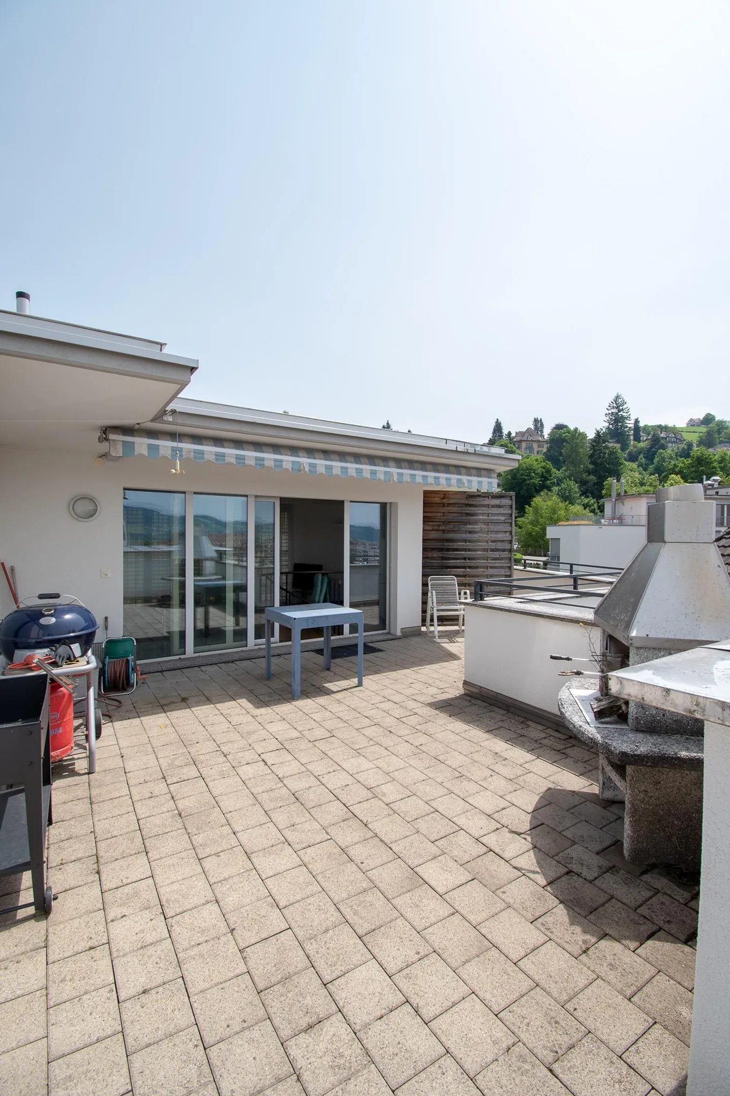 Besondere 4.5 Zimmer-Attika mit grosser Terrasse - Foto 8 von 12