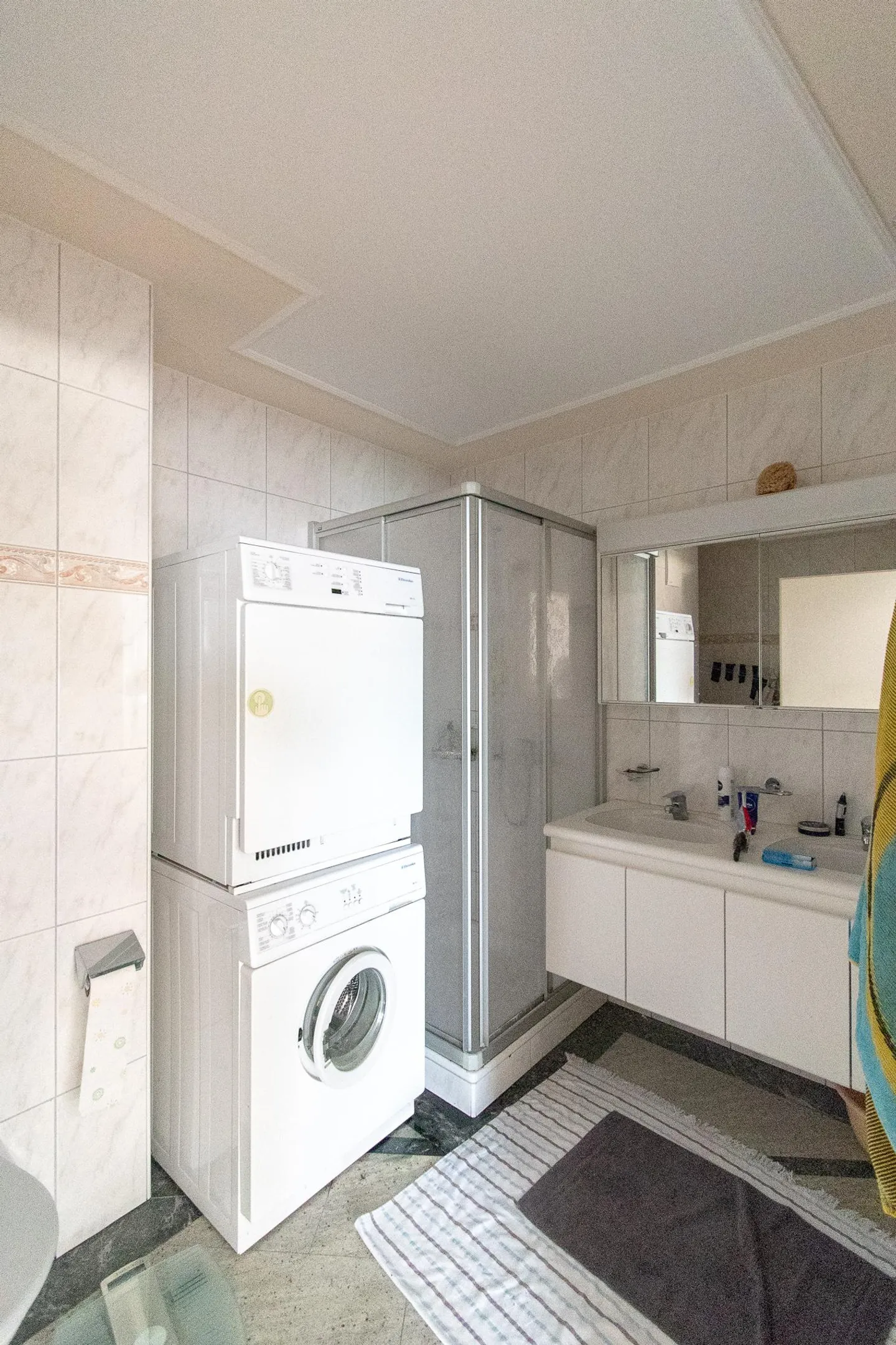 Besondere 4.5 Zimmer-Attika mit grosser Terrasse - Foto 7 von 12