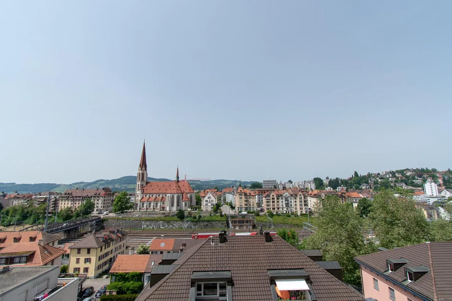 Besondere 4.5 Zimmer-Attika mit grosser Terrasse - Foto 11 von 12