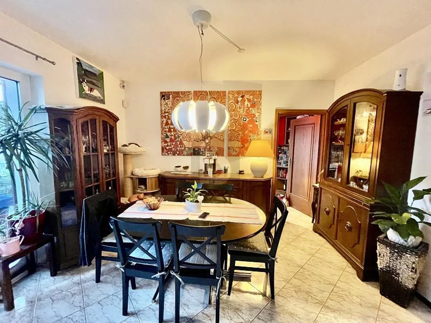 SEHR GERÄUMIGES UND HELLER DOPPELHAUS MIT GARTEN - Foto 4 von 6