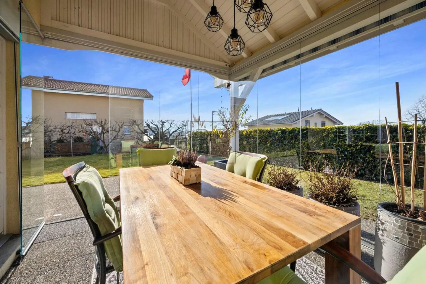 Beautiful individual villa located in Arconciel - Photo 3 of 11