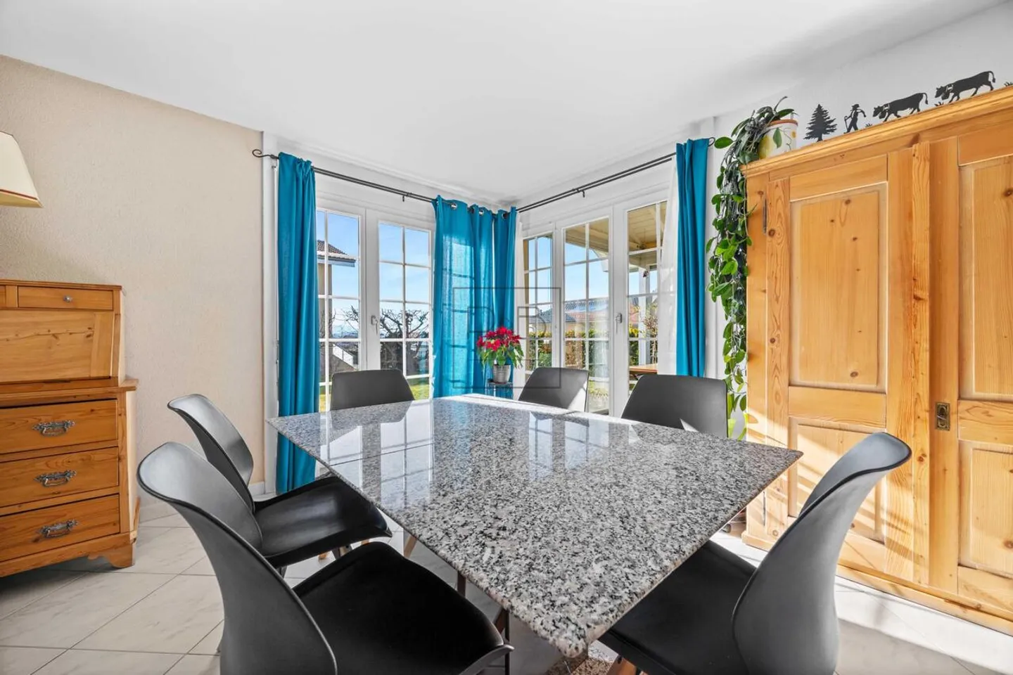 Beautiful individual villa located in Arconciel - Photo 5 of 11