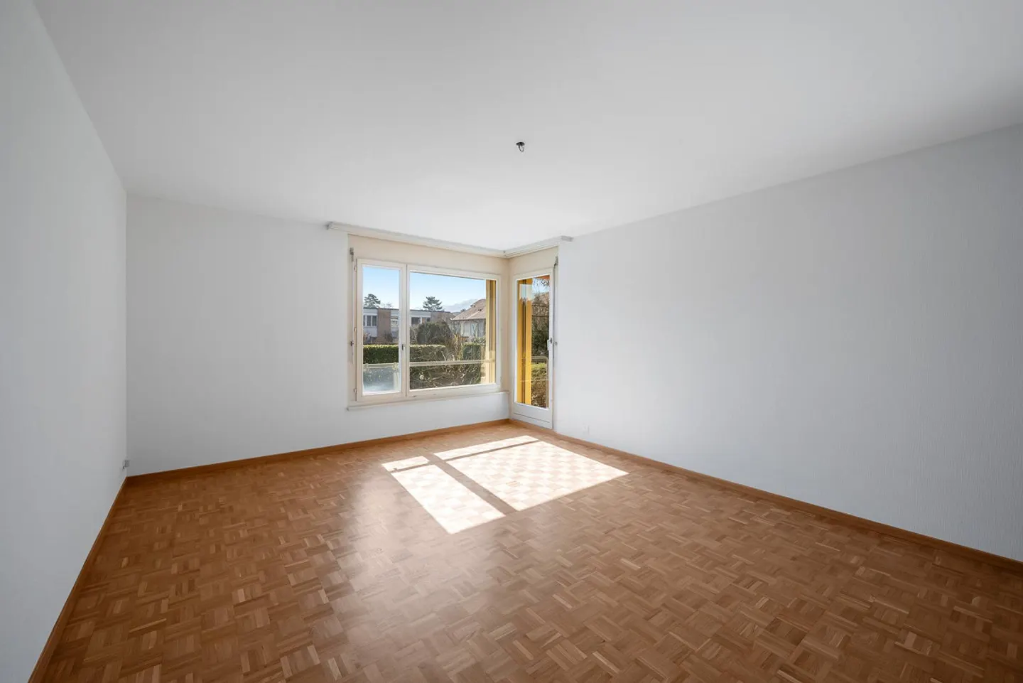 Ideally located apartment near the train station - Photo 2 of 6