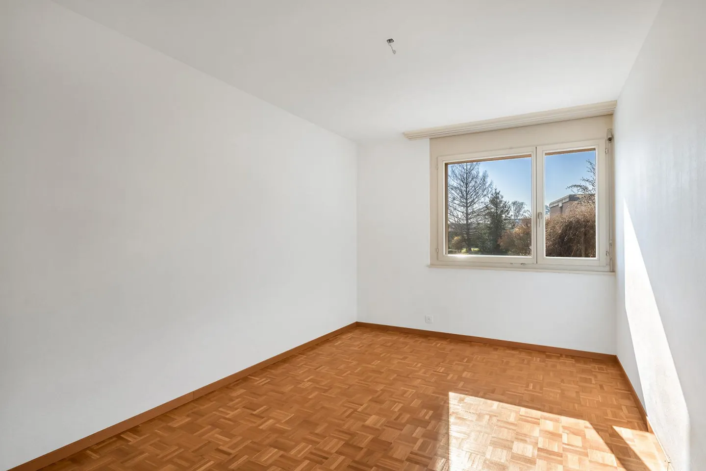 Ideally located apartment near the train station - Photo 3 of 6