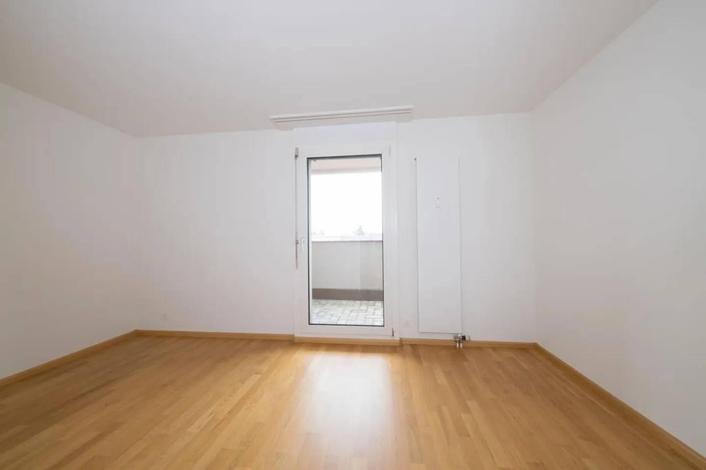 Appartement spacieux de 3,5 pièces avec cheminée - Photo 10 sur 12