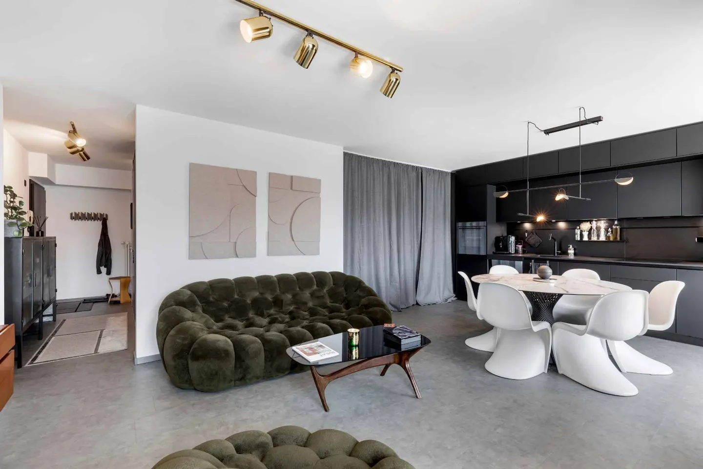 Magnifique loft à seulement 2 minutes de l'école hôtelière de Glion ! - Photo 7 sur 13