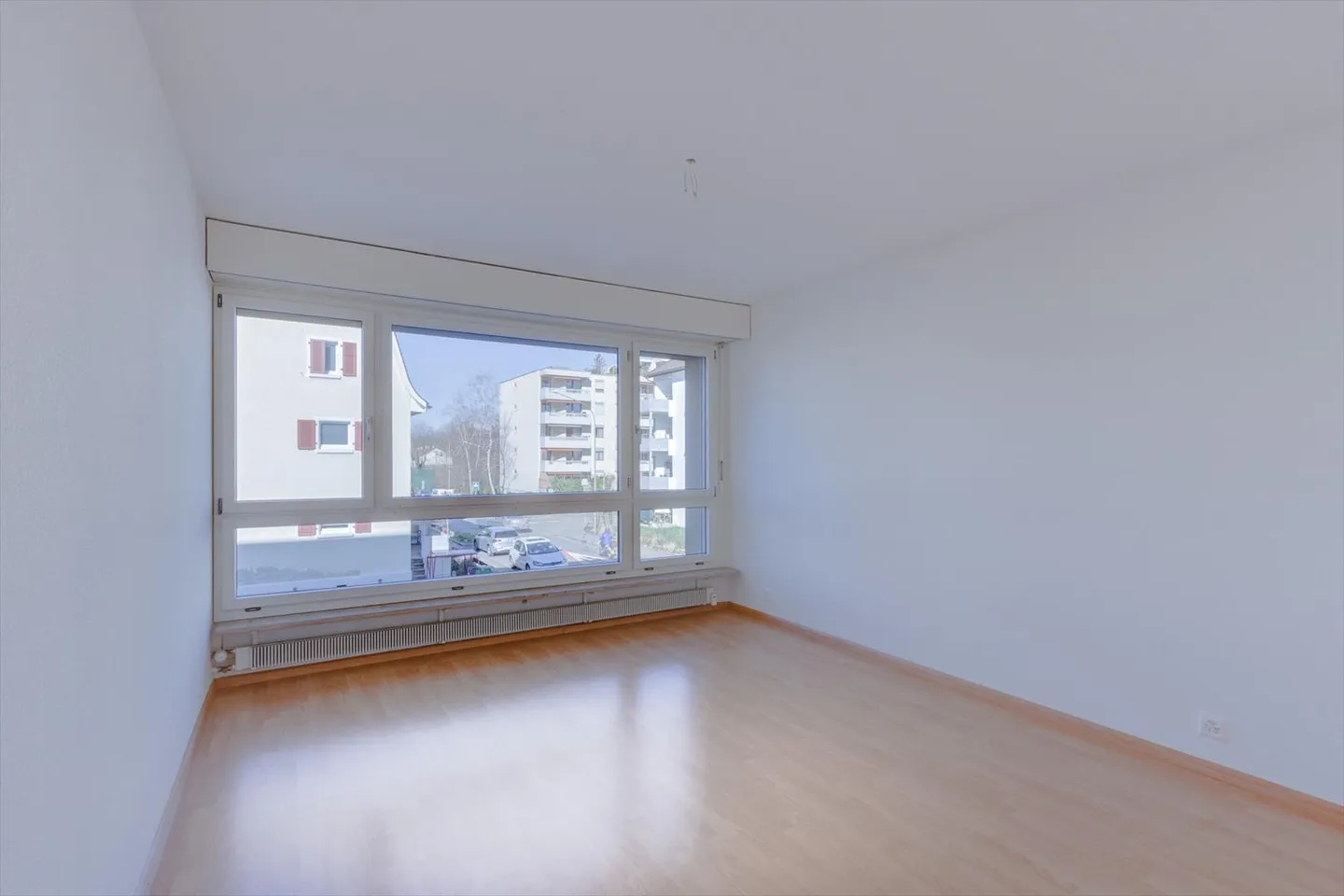 Moderne und helle 3.5-Wohnung an ruhiger Lage in Birsfelden - Foto 9 von 12