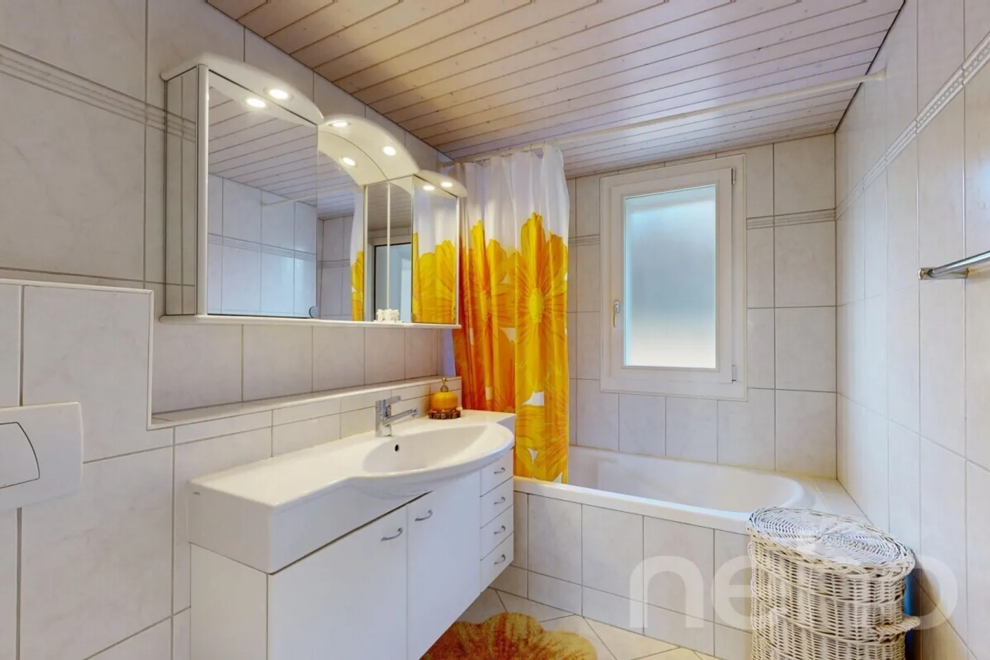 Sonniges Drei-Familienhaus, 2 Gewerberäume und viel Potenzial - Foto 7 von 13