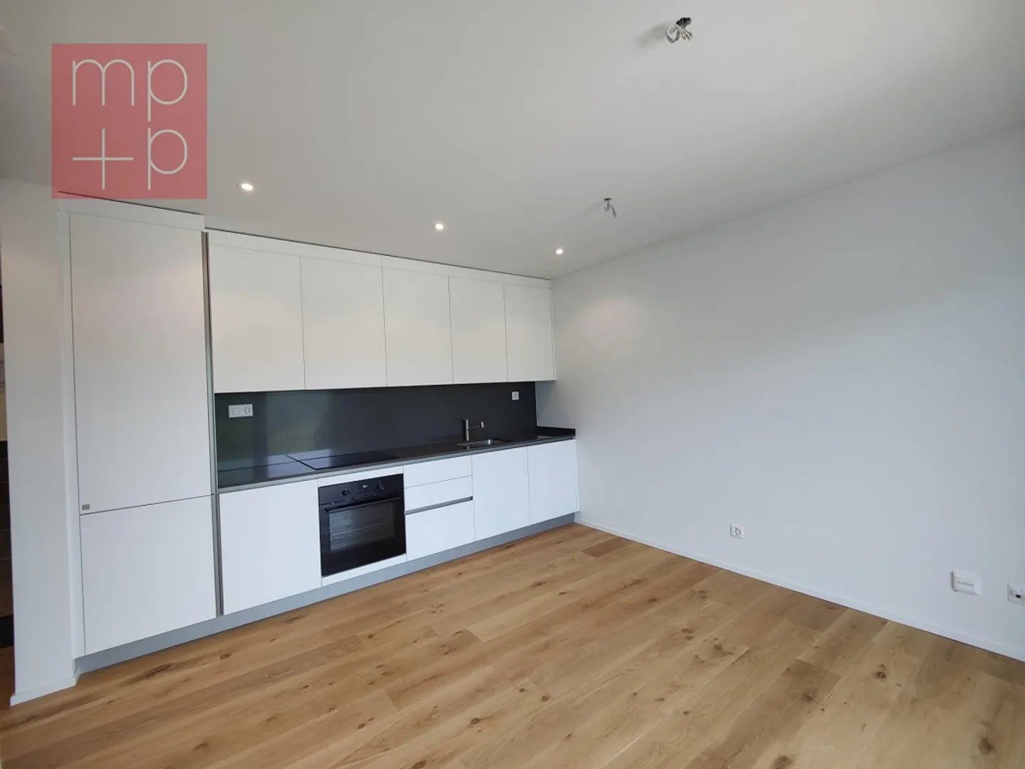 Appartamento moderno con vista lago - Foto 2 di 8