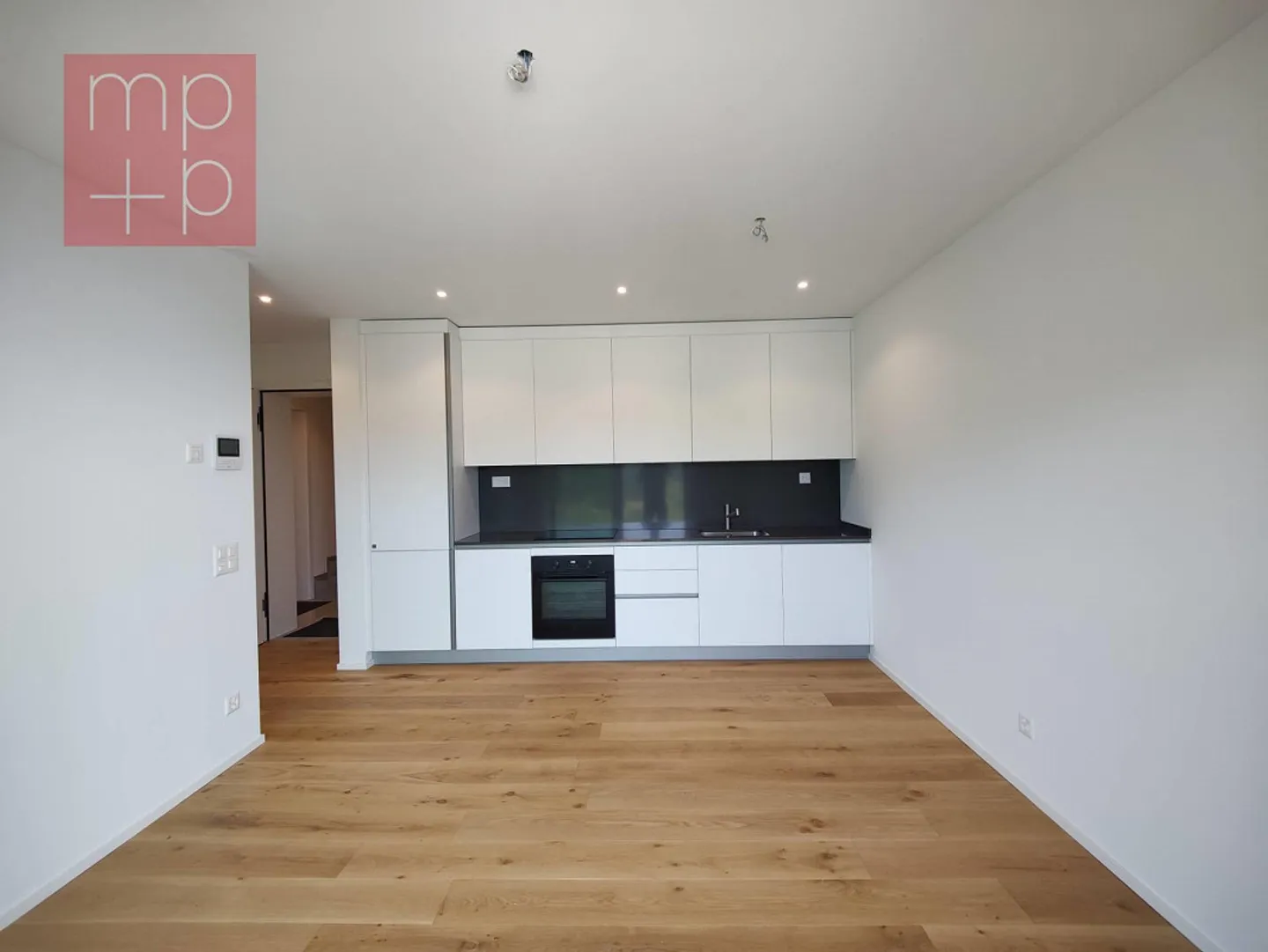 Appartamento moderno con vista lago - Foto 3 di 8