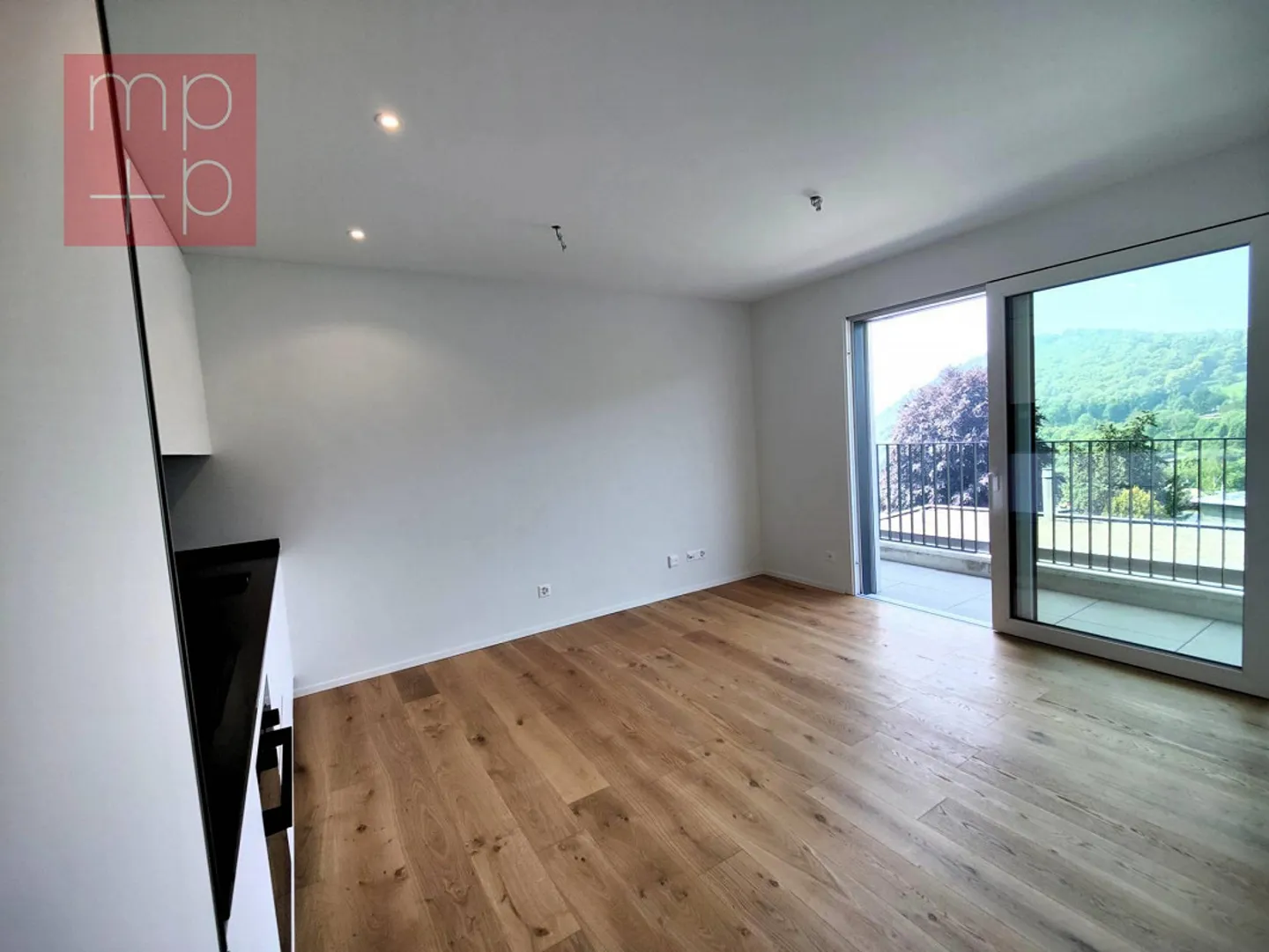 Appartamento moderno con vista lago - Foto 4 di 8