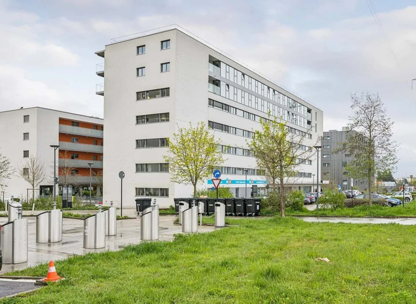 Appartement spacieux près du centre - Photo 2 sur 2